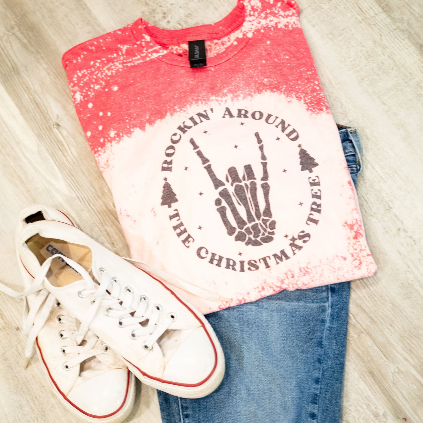 Rockin' around the christmas Tree